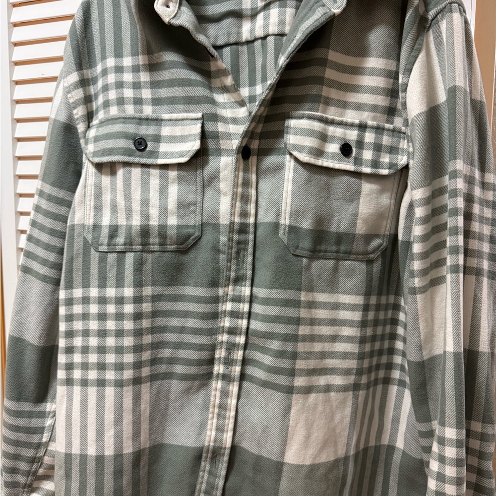 H&M Green and Cream Checkered Flannel